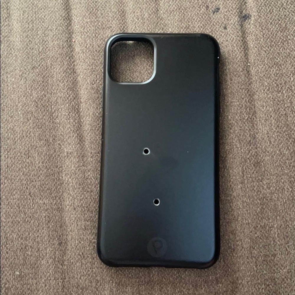 Stealth black loopy case